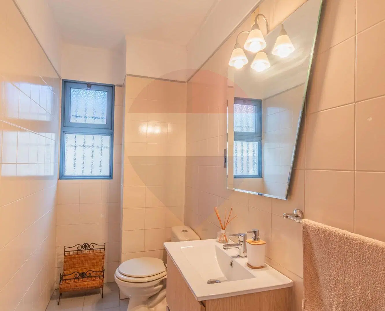Venta de gran residencia de 4 dormitorios en Pando 8