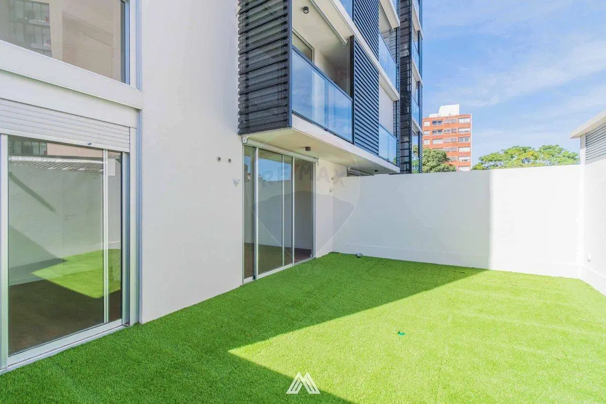 VENTA LA BLANQUEADA APTO 1 DORM PATIO ESTRENA YA 3