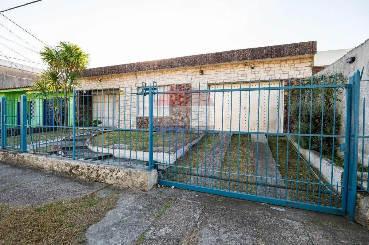 VENTA CASA MALVIN NORTE 4 DORM 2 BAÑOS PARRILLERO 2