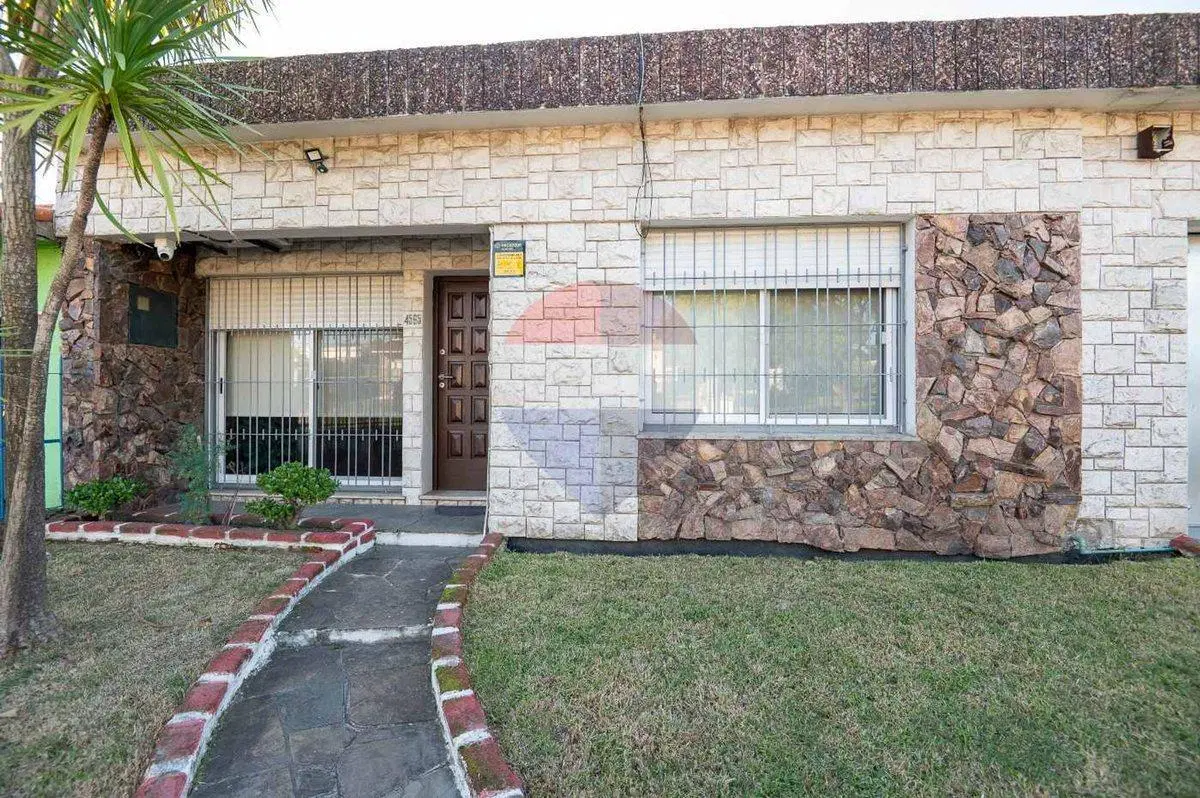 VENTA CASA MALVIN NORTE 4 DORM 2 BAÑOS PARRILLERO 3