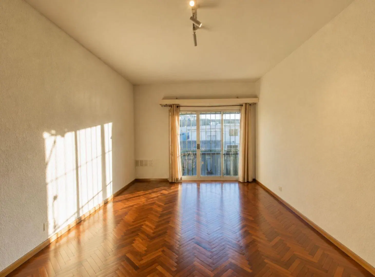 VENTA APARTAMENTO 1 DORMITORIO 2 BAÑOS POCITOS 3
