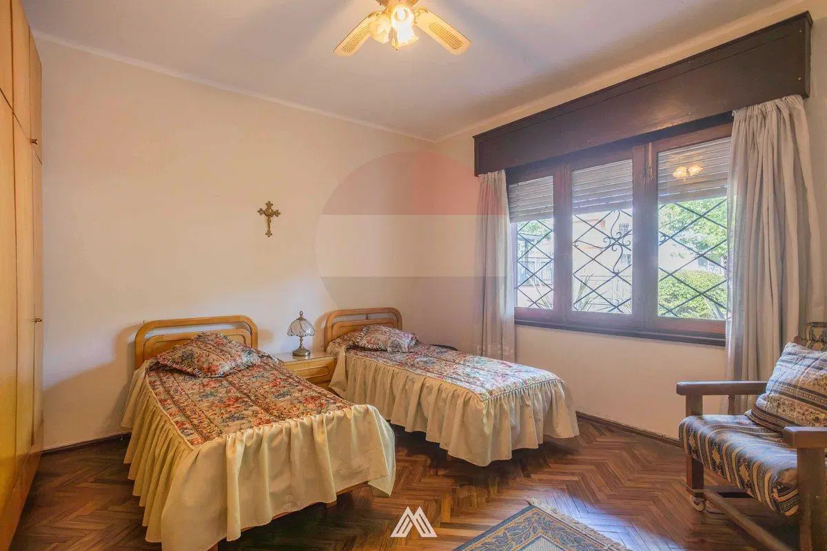Venta casa 3 dormitorios, 2 baños. Brazo Oriental 4
