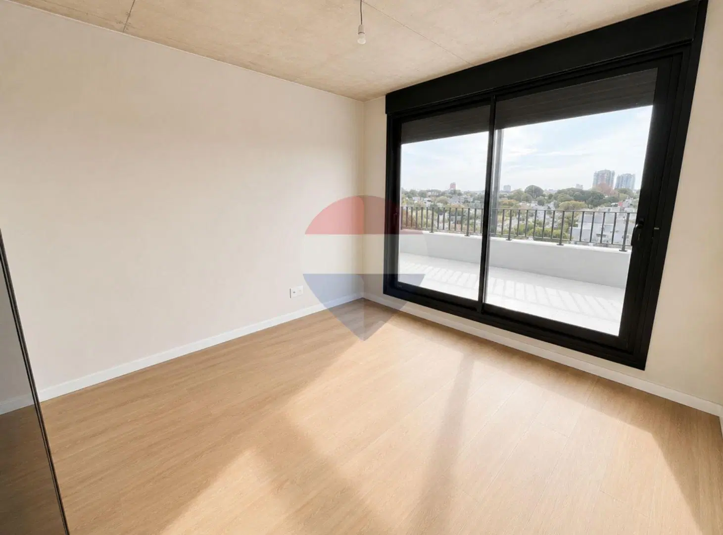 VENTA PENTHOUSE DOS DORMITORIOS DOS BAÑOS EN BUCEO 3