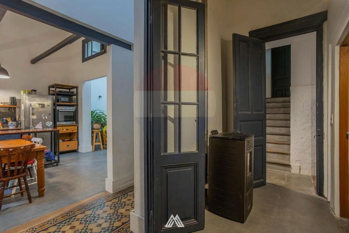 VENTA CASA 3 DORMITORIOS, 3 BAÑOS EN CORDON 8