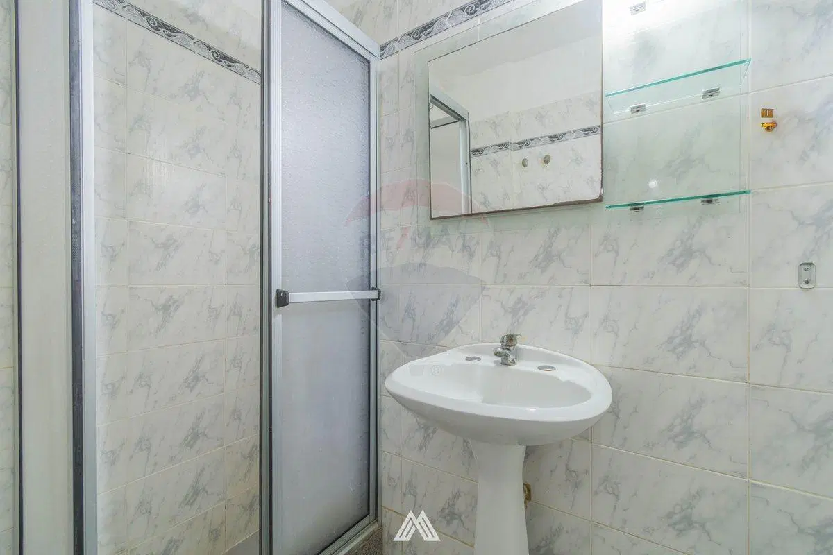 Venta oficina/escritorio 2 ambientes Cordón 5