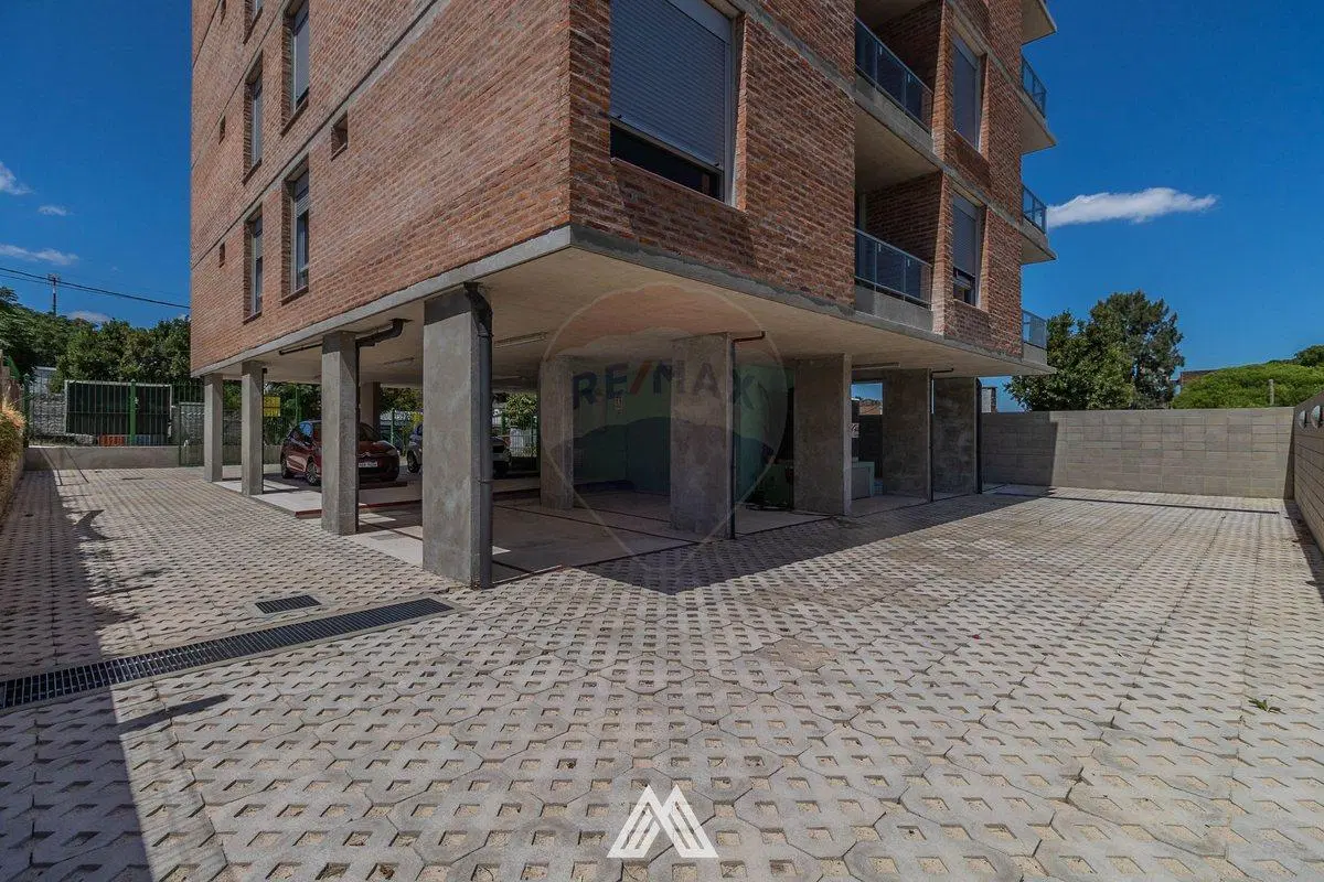 Venta apartamento dos dormitorios con renta La Paz 8
