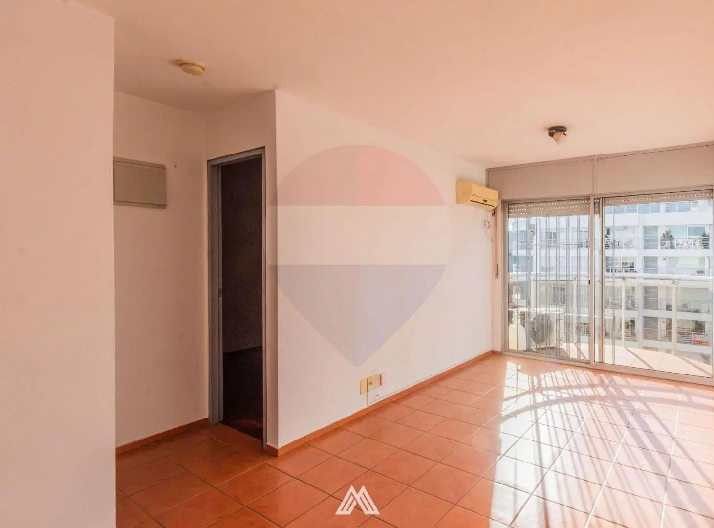 ALQUILER APARTAMENTO UN DORMITORIO Y BALCÓN MALVIN 8