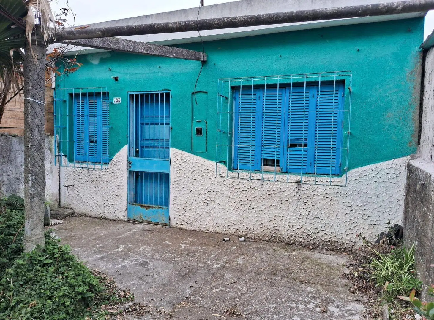 Venta de casa para reciclar en Punta de Rieles. 3