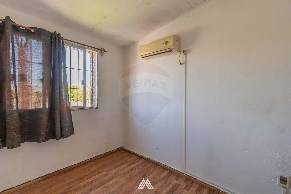 Venta duplex de 2 dormitorios con patio en Pando 8