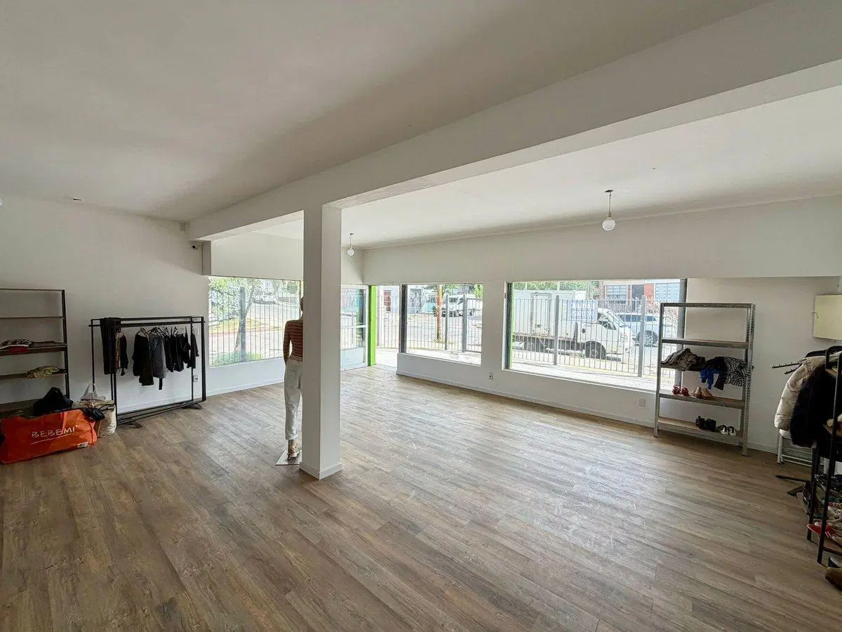 Venta Local Comercial Cerro 230m2 Totales 4