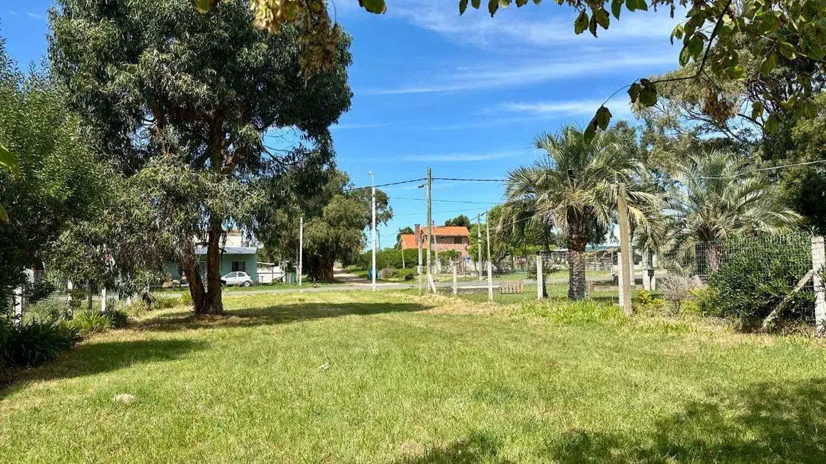 Venta Casa 2 Dormitorios Cuchilla Alta 100m playa 2