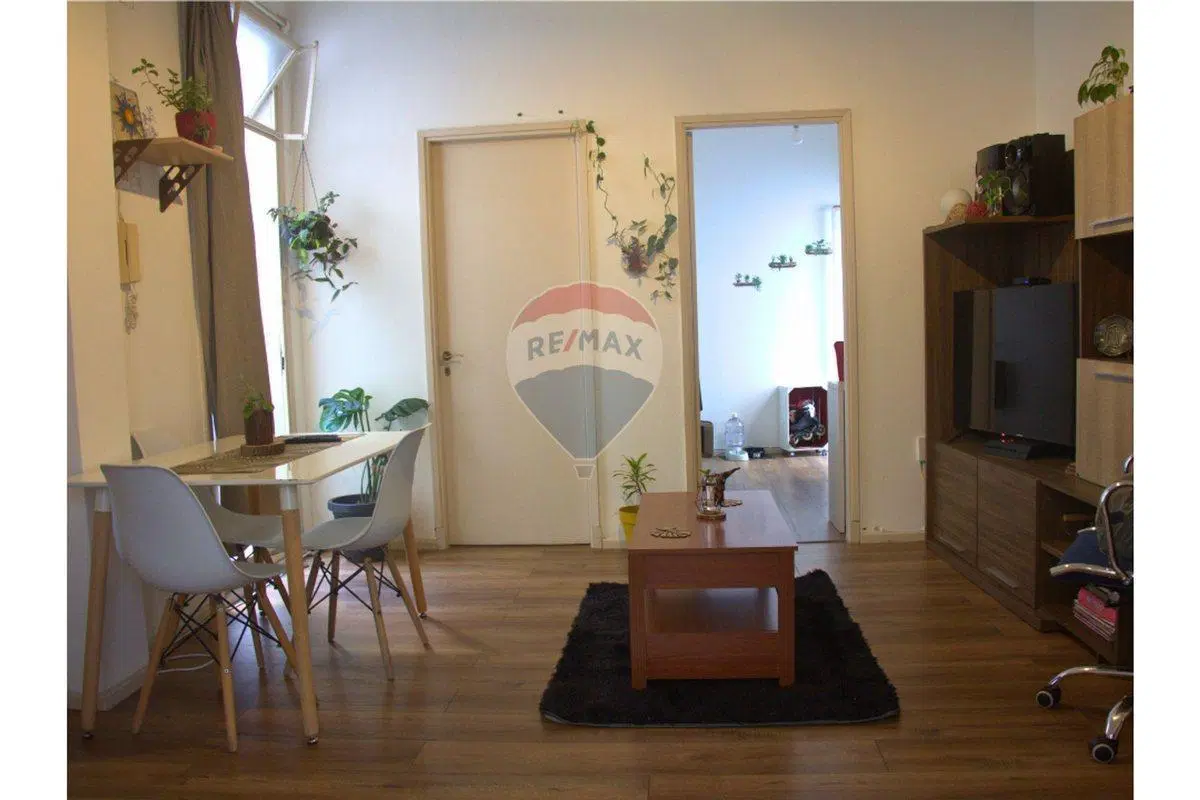 Venta apartamento dos dormitorios La comercial 4