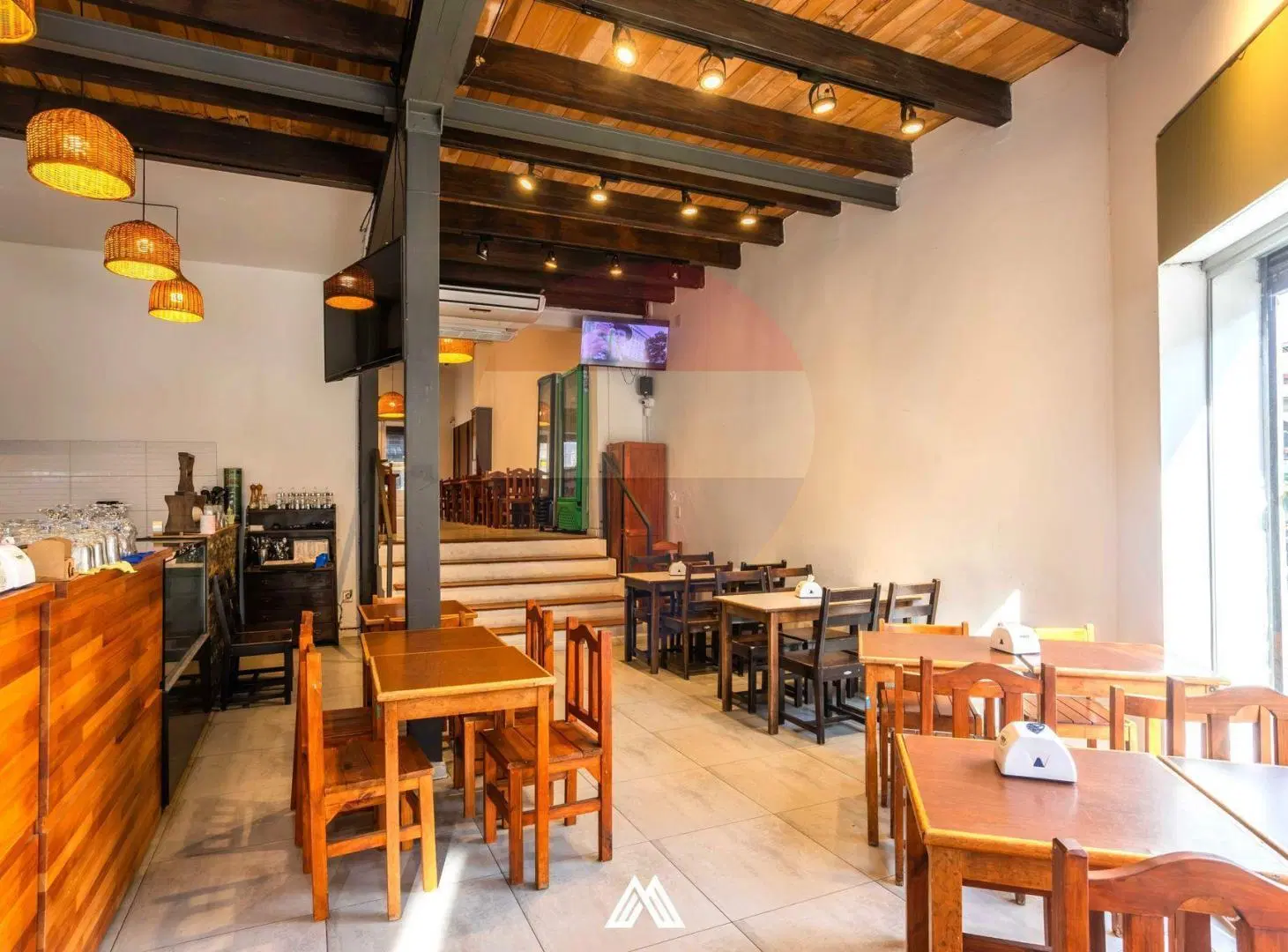 VENTA LOCAL COMERCIAL EN  MERCADO DEL PUERTO 5