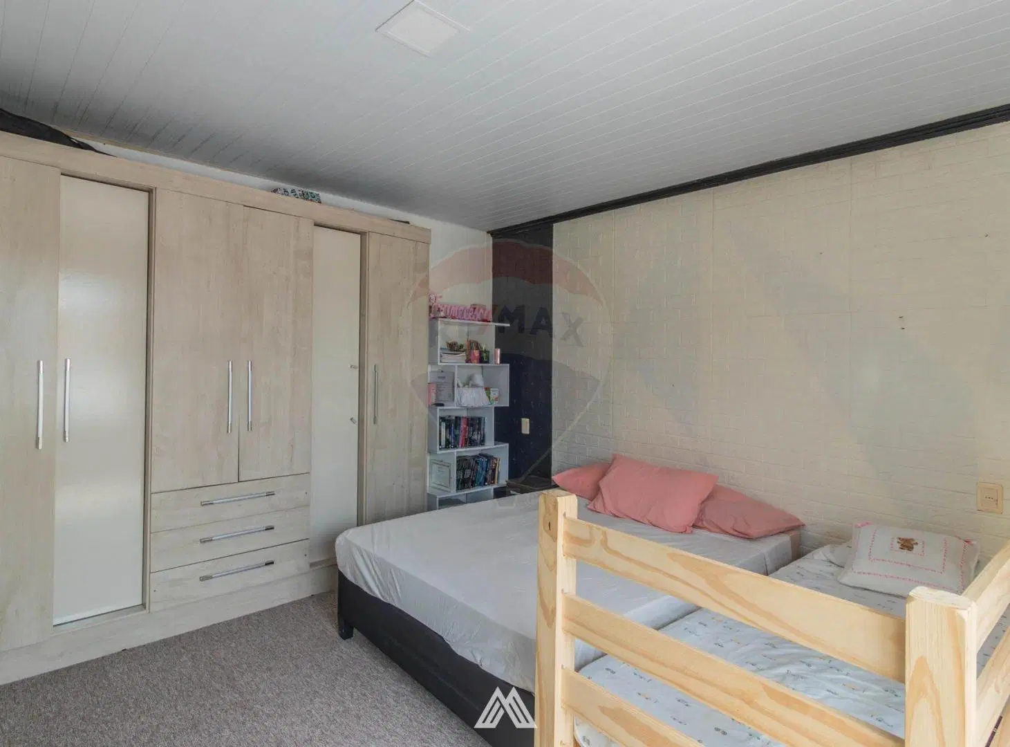 VENTA APARTAMENTO 4 DORMITORIOS, PUNTA DE RIELES 5