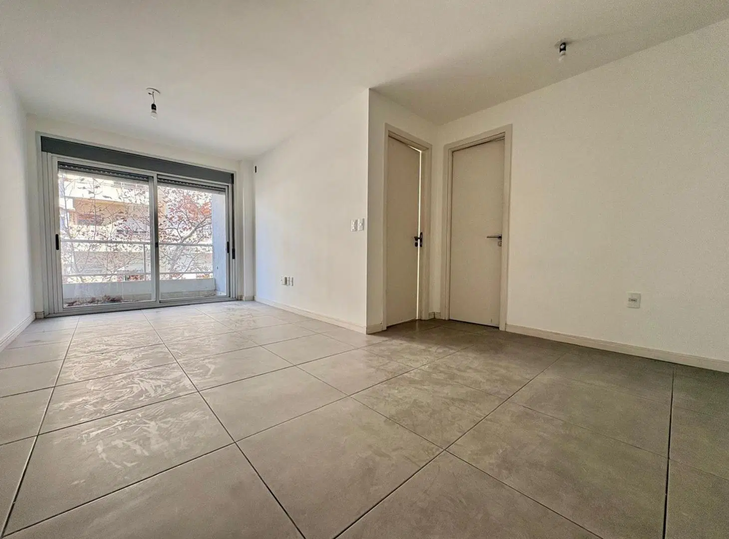 ALQUILER APARTAMENTO 1 DORMITORIO, BALCON, CENTRO 2