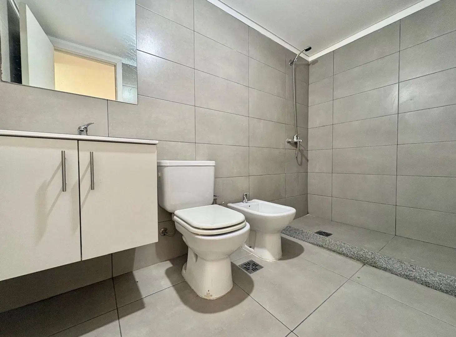 ALQUILER APARTAMENTO 1 DORMITORIO, BALCON, CENTRO 3