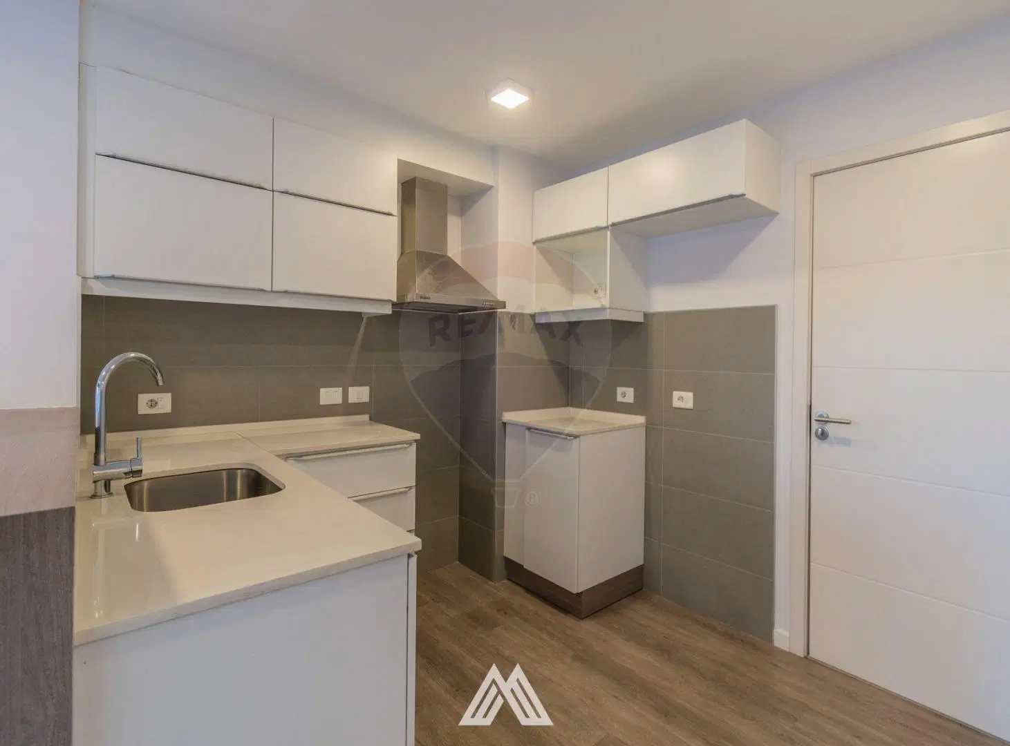 ALQUILER Apto 1 dormitorio con garaje, Bella Vista 5