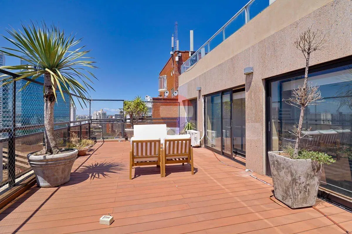 VENTA PENTHOUSE POCITOS, 3 DORM. SERVICIO, 3 GJES. 5