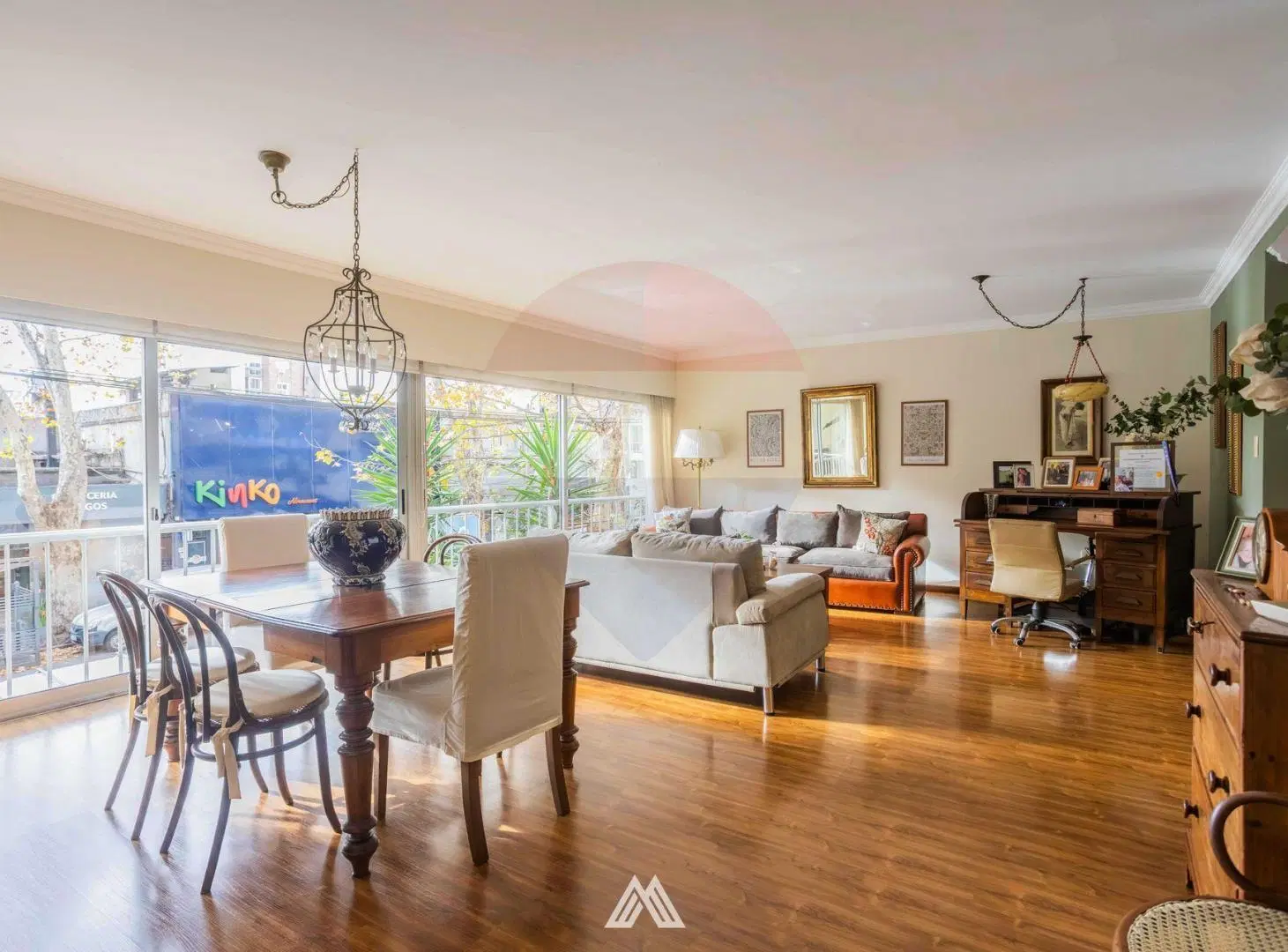 Venta apartamento tres dormitorios garaje Pocitos 3