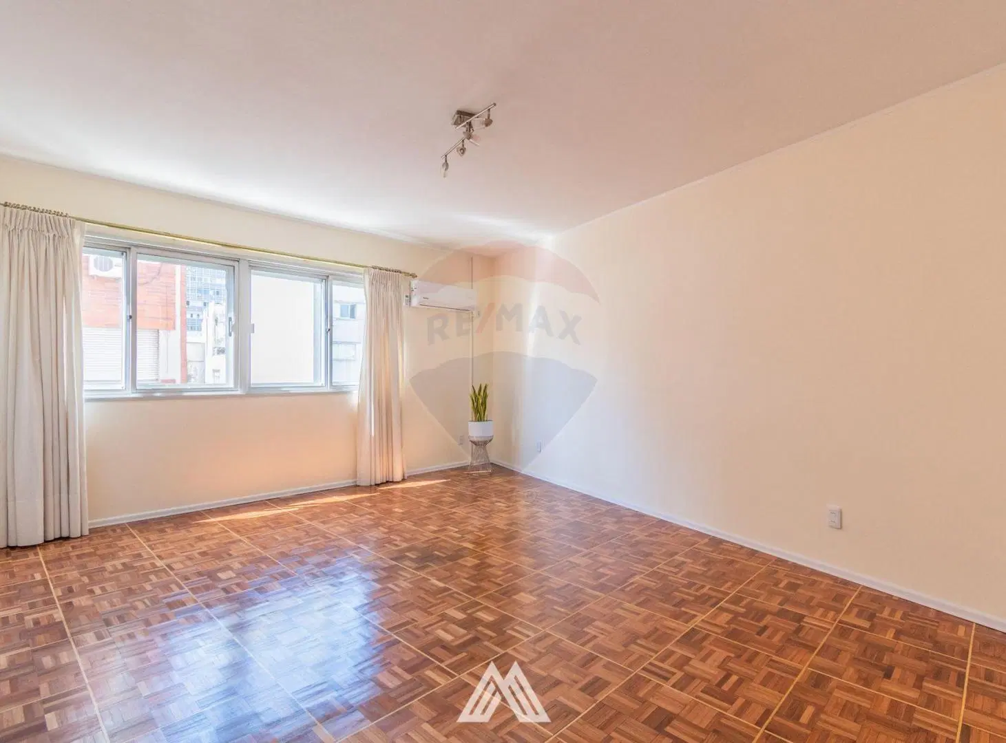 ALQUILER de apartamento de 1 dormitorio en CORDÓN 2