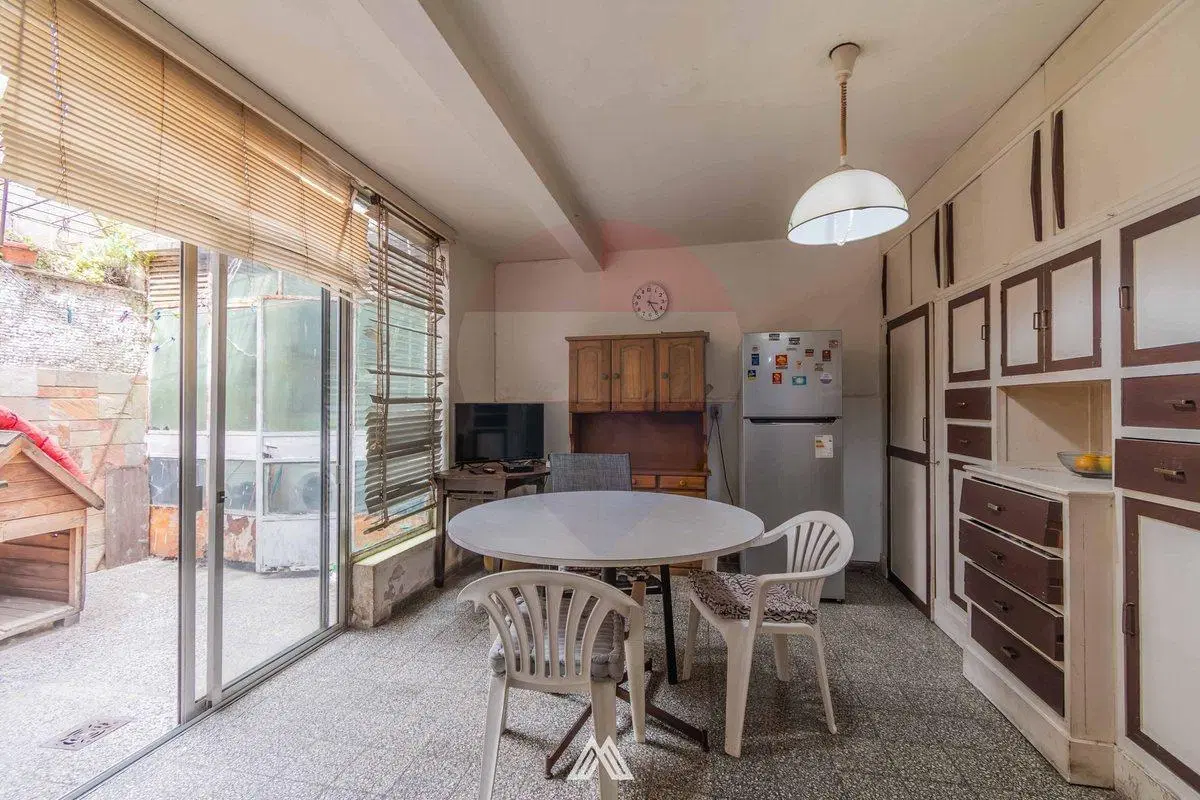 Venta casa 4 dormitorios garage PU Pocitos 5