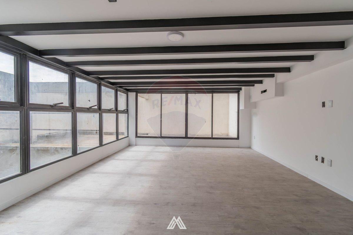 Foto de Alquiler y o Venta oficina reciclado Ciudad Vieja, imagen 2