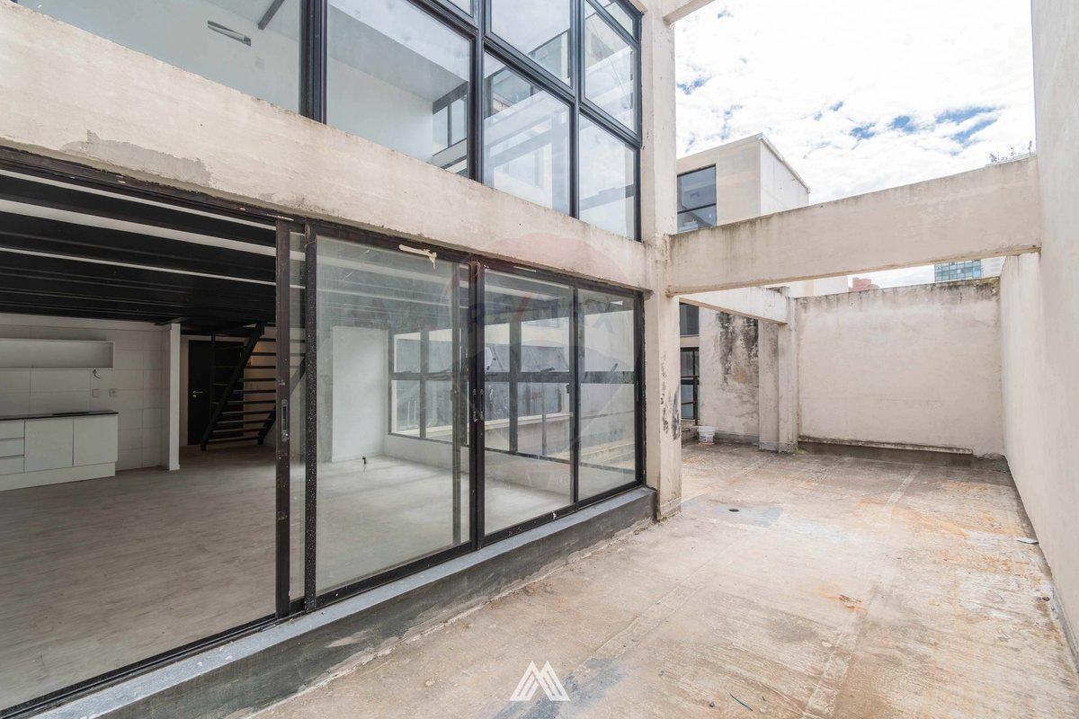 Foto de Alquiler y o Venta oficina reciclado Ciudad Vieja, imagen 3