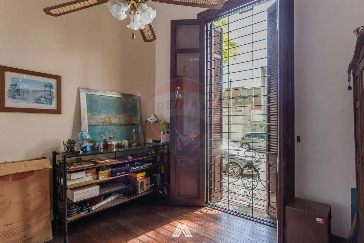 Venta casa 4 dormitorios 3 baños Tres Cruces 1