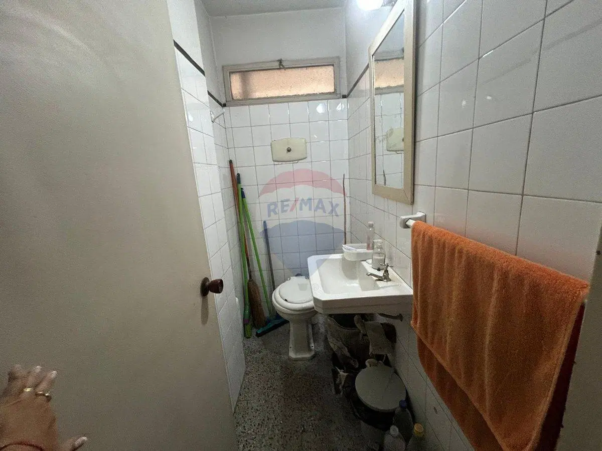 VENTA Oficina 5 ambientes Centro 5
