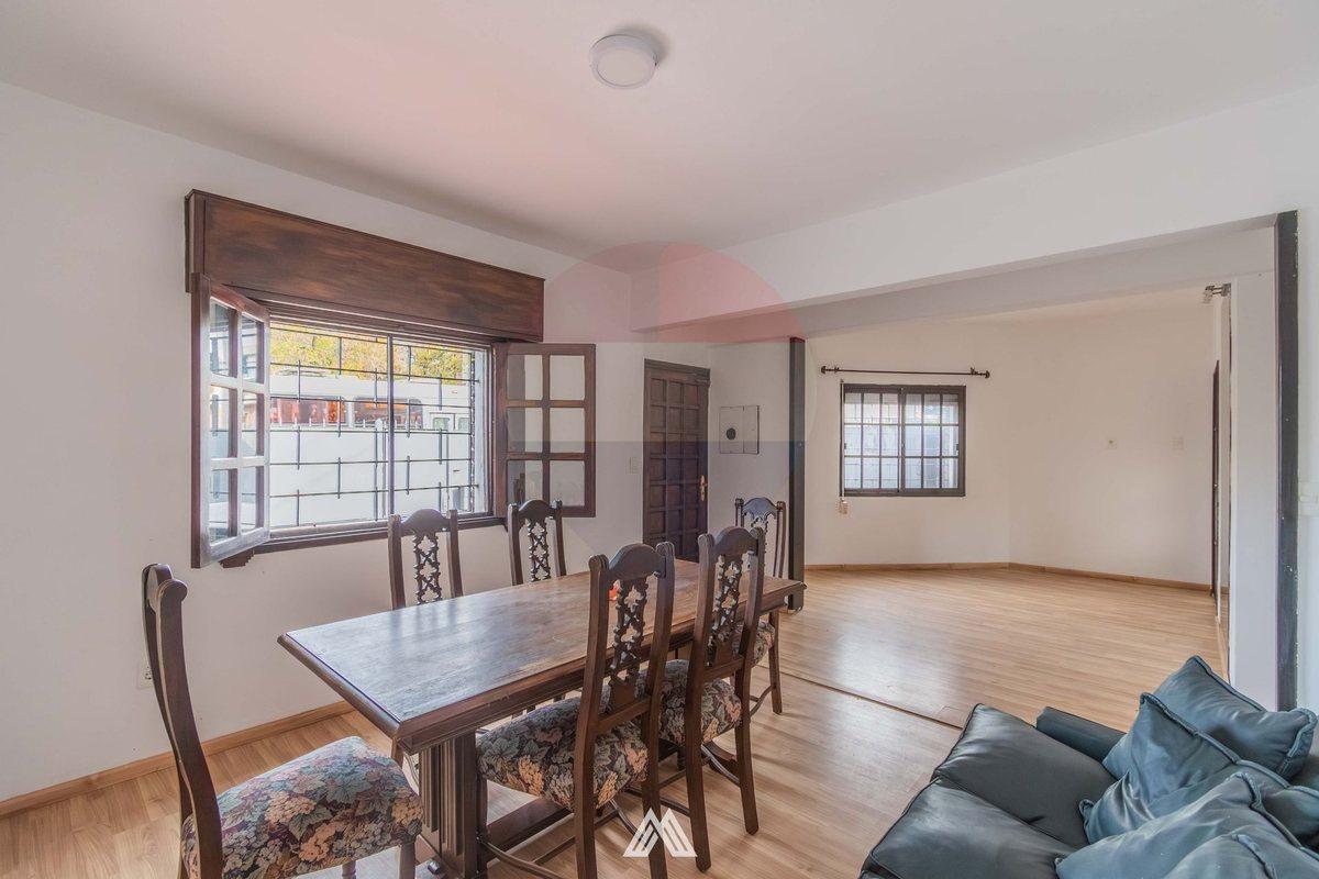 Foto de VENTA CASA 3 DORMITORIOS Y COCHERA EN BUCEO, imagen 1