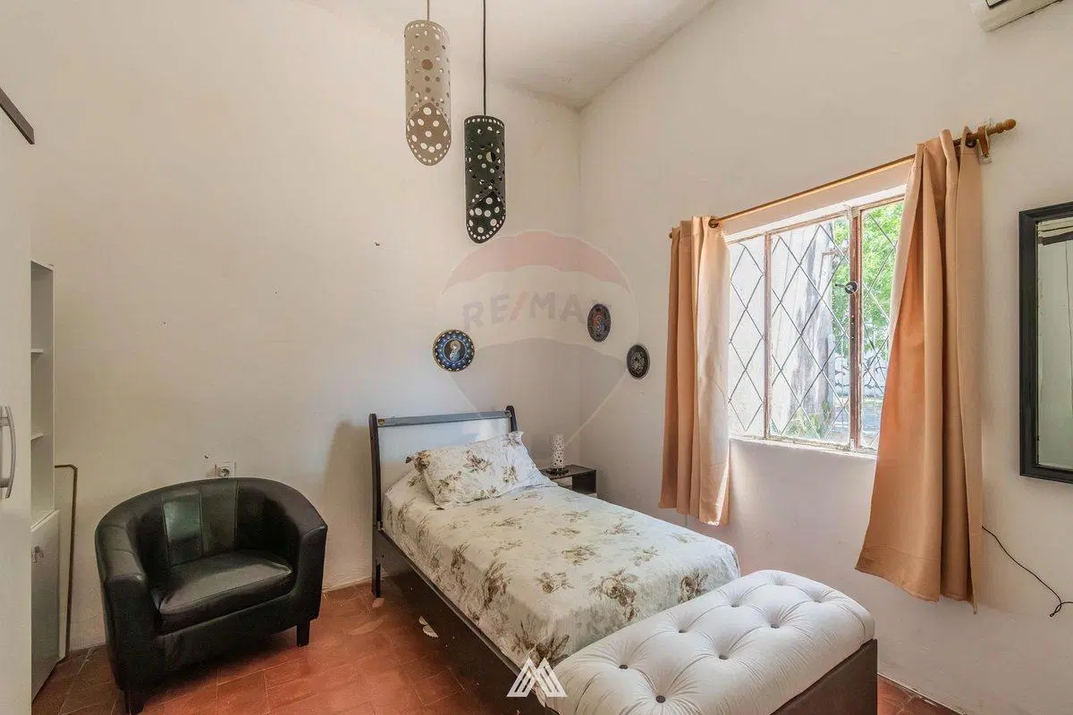 Venta casa 3 dormitorios cochera en Parque Batlle 2