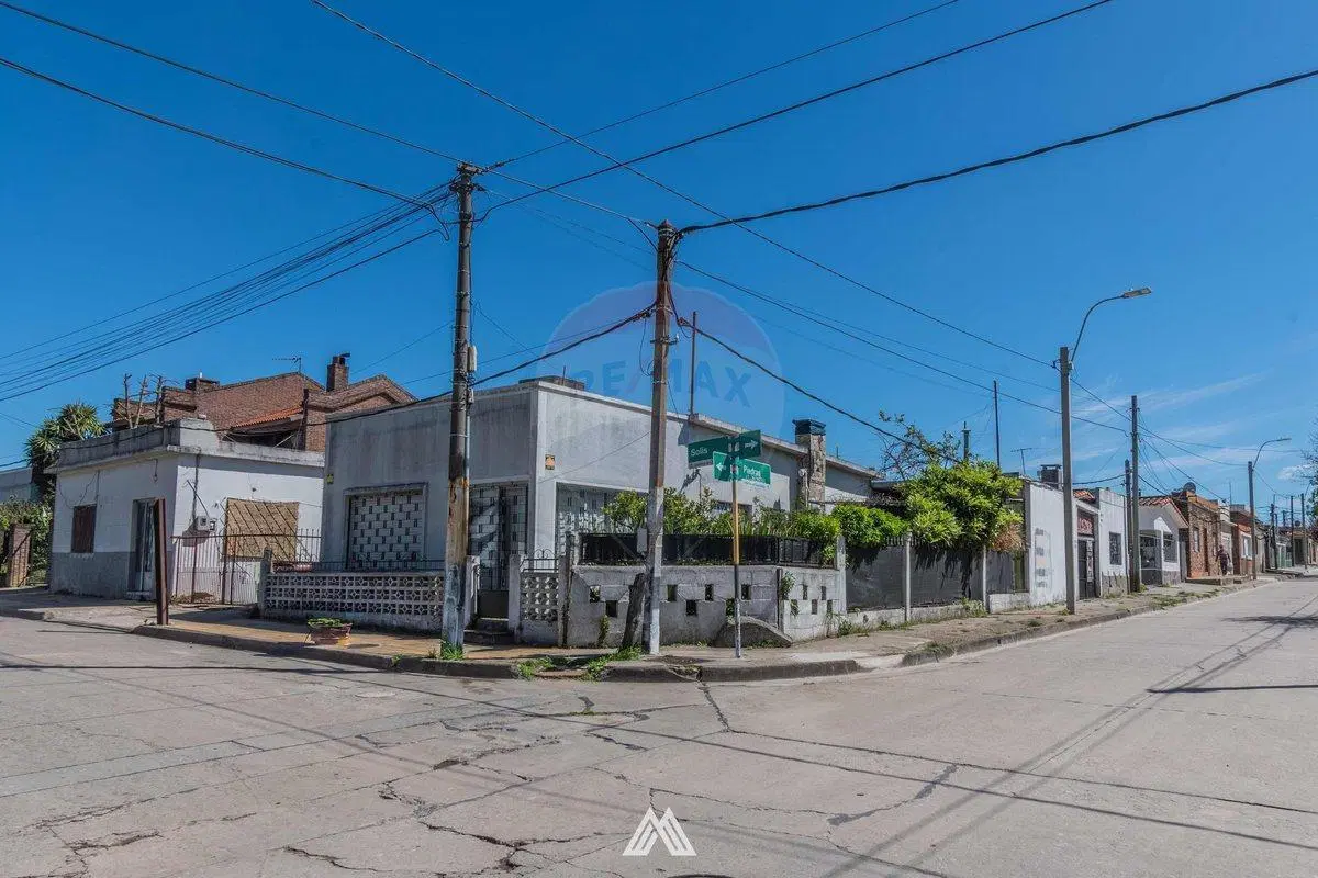Venta de casa en Pando dos dormitorios y garaje 1