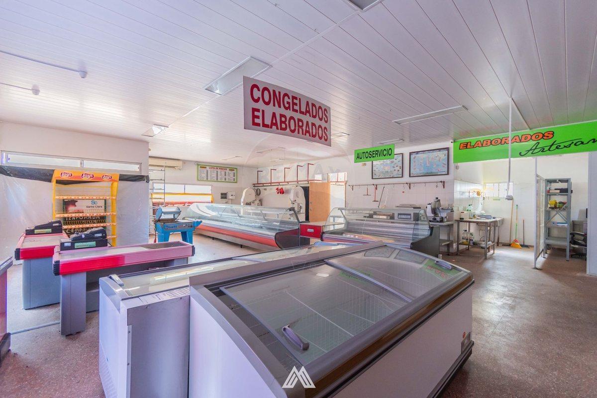 Foto de Venta de Local Comercial en esquina La Foresta, imagen 1