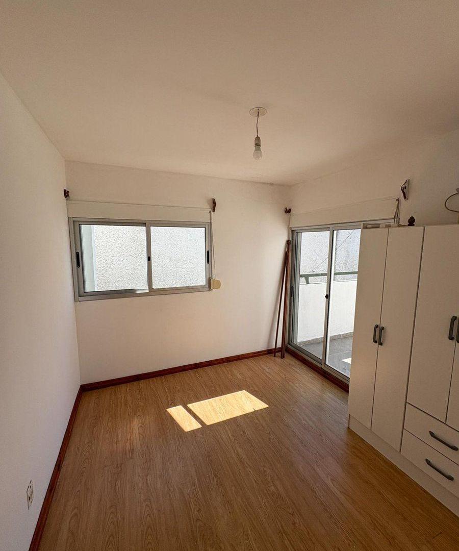 Foto de VENTA APTO 2 DORM + COCHERA + TERRAZA EN AGUADA, imagen 2