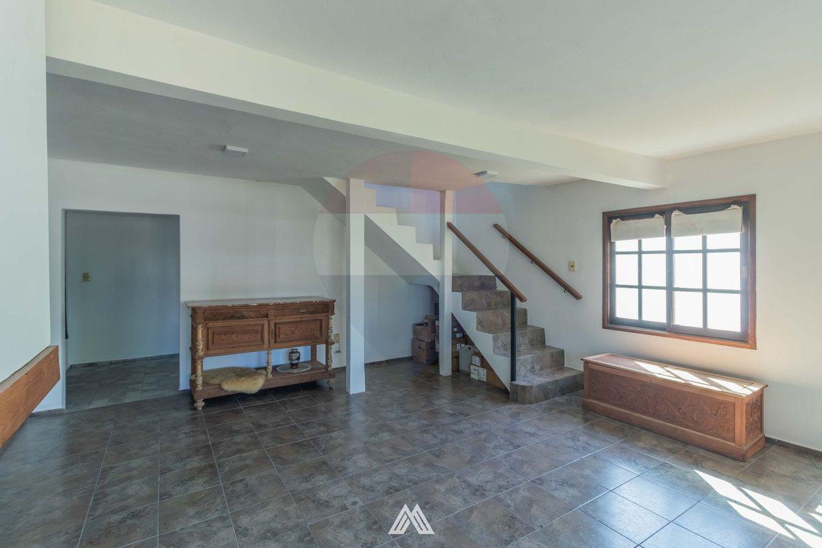 Foto de Casa 4 dorm y Servicio VENTA El Pinar Espaciosa, imagen 2