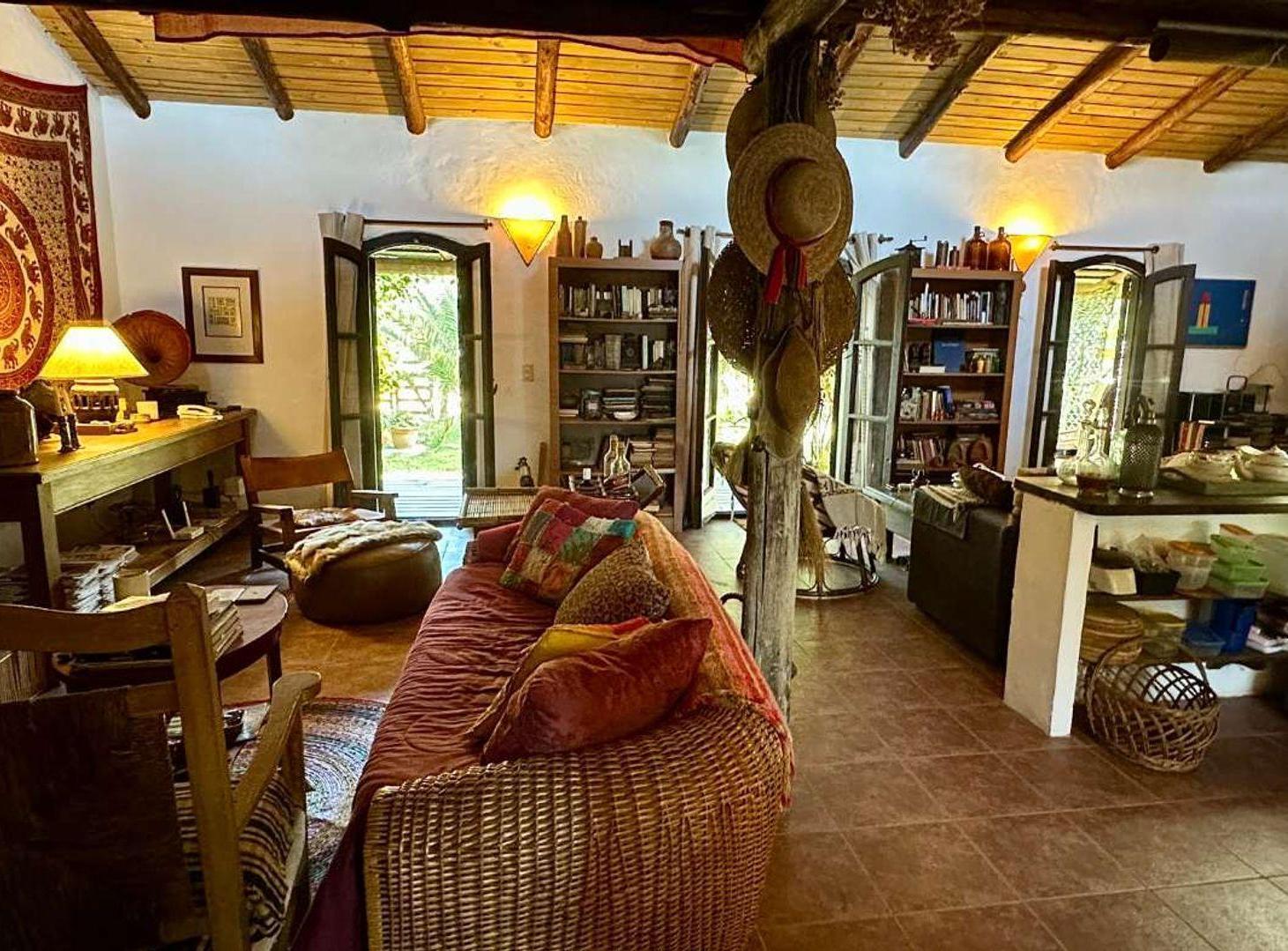 Foto de Venta Casa 1 Dormitorio Cuchilla Alta c/entrepiso, imagen 1