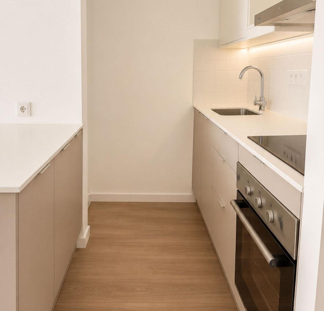 Foto de Alquila Apartamento tres cruces, 1 dorm. balcon, imagen 2