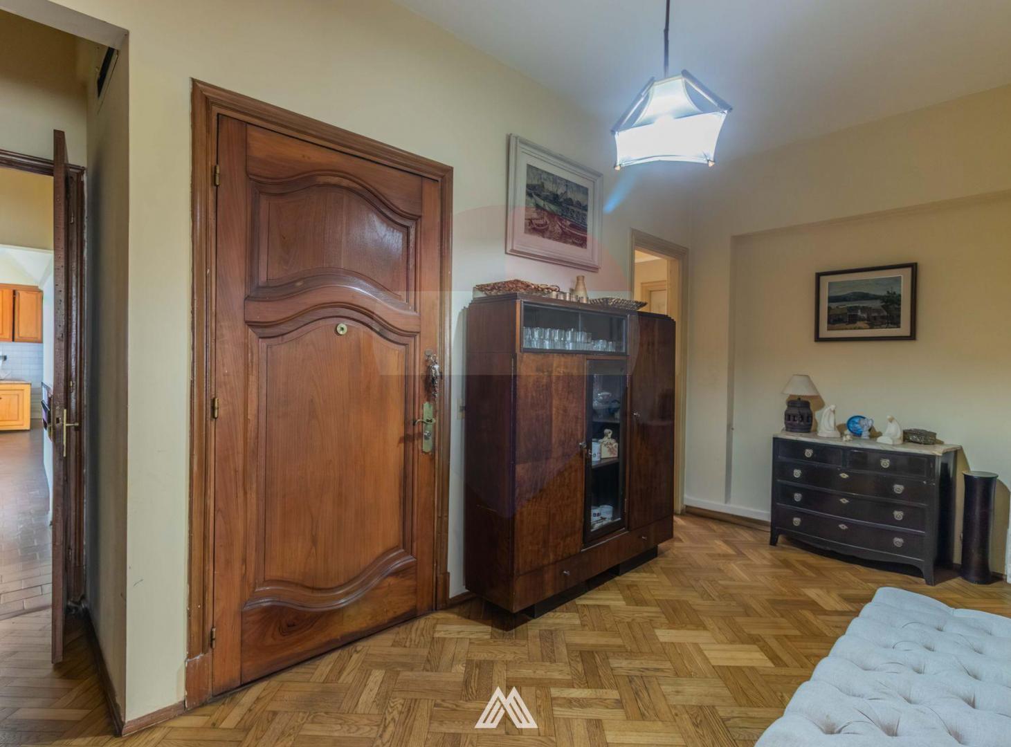 Foto de VENTA APARTAMENTO, 5 DORMITORIOS SOBRE BULEVAR, imagen 4