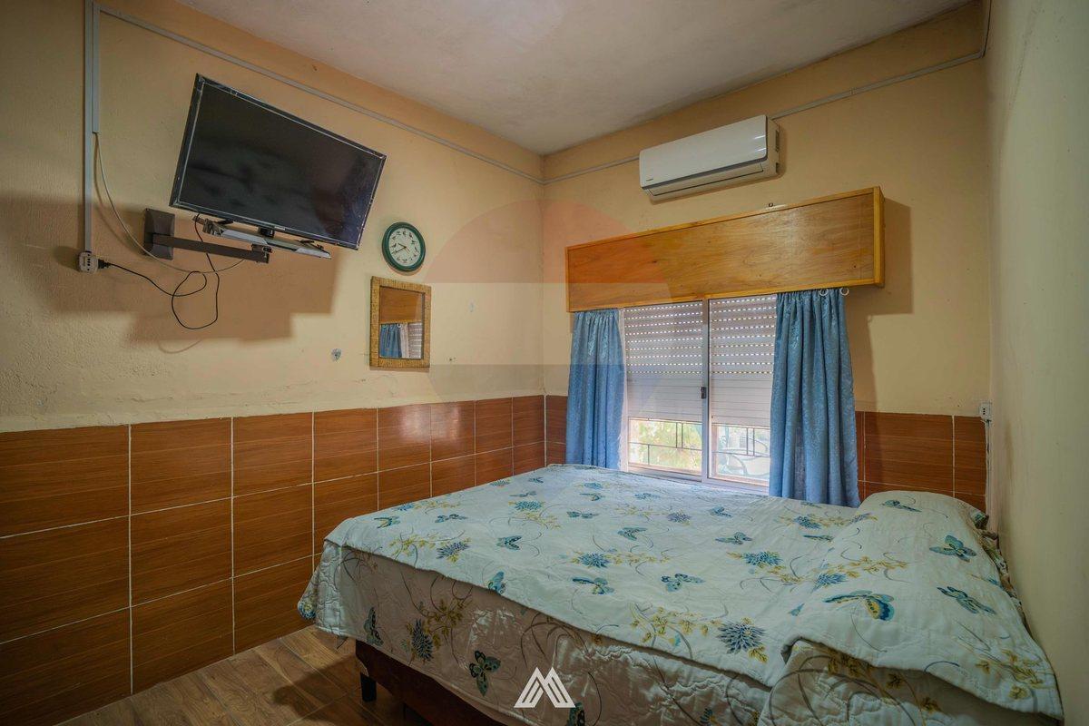 Foto de VENTA CASA 2 DORMITORIOS Y APTO LAS PIEDRAS, imagen 4