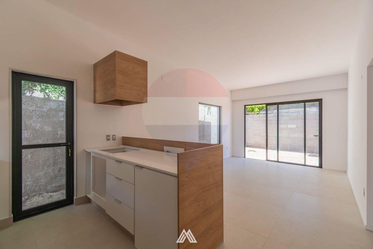 Foto de VENTA Casa Solymar 2 dormitorios Cochera ESTRENAR, imagen 2