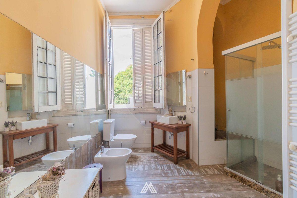 Foto de VENTA CASA DE ESTILO, SOBRE AV BUSCHENTAL, PRADO, imagen 3