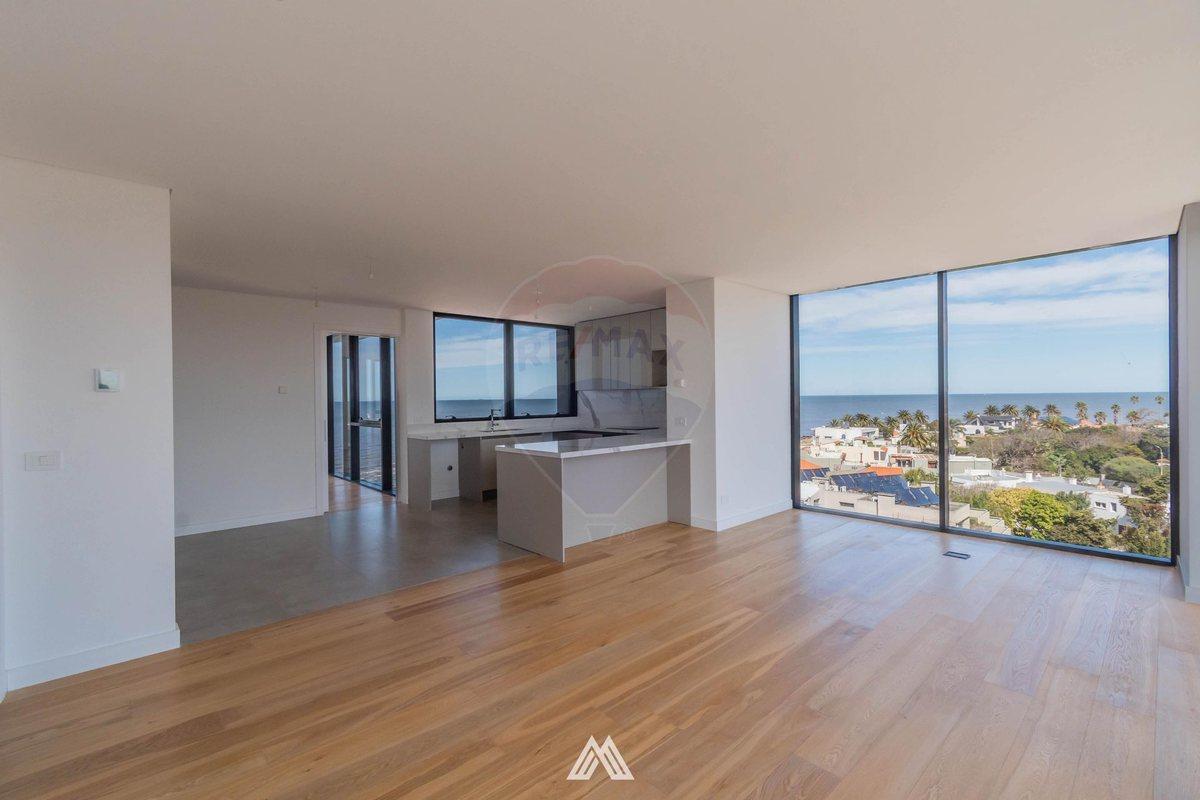 Foto de VENTA PENTHOUSE DUPLEX 4 DORM BILU RAMBLA CARRASC0, imagen 2