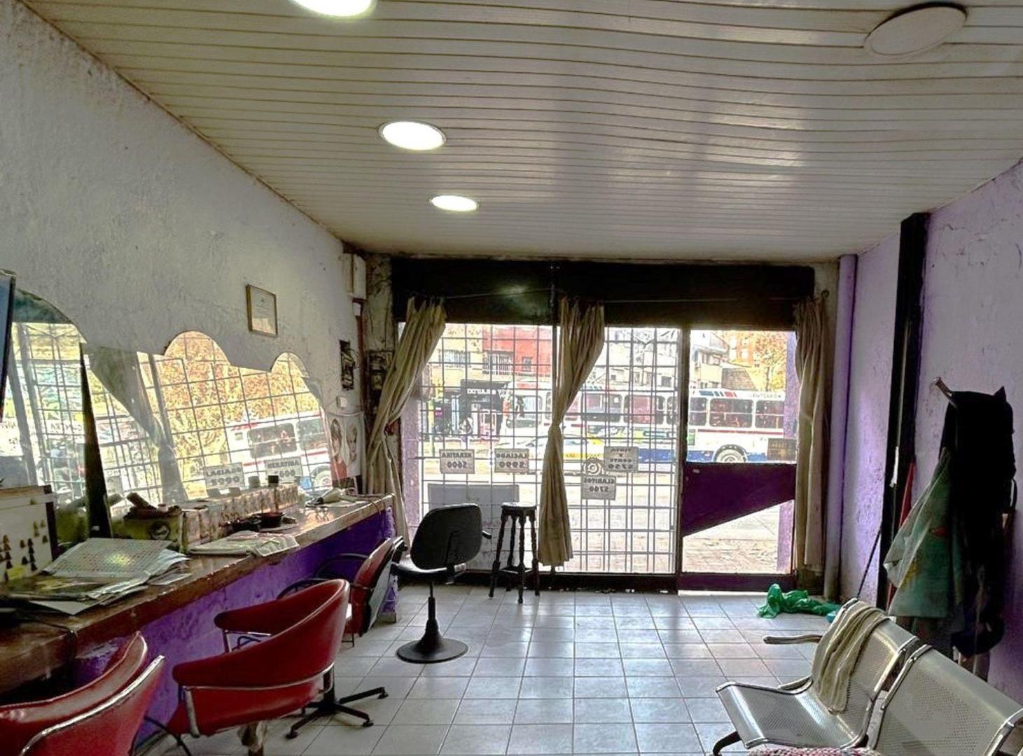 Foto de Venta Local Comercial sobre 8 de octubre, imagen 2