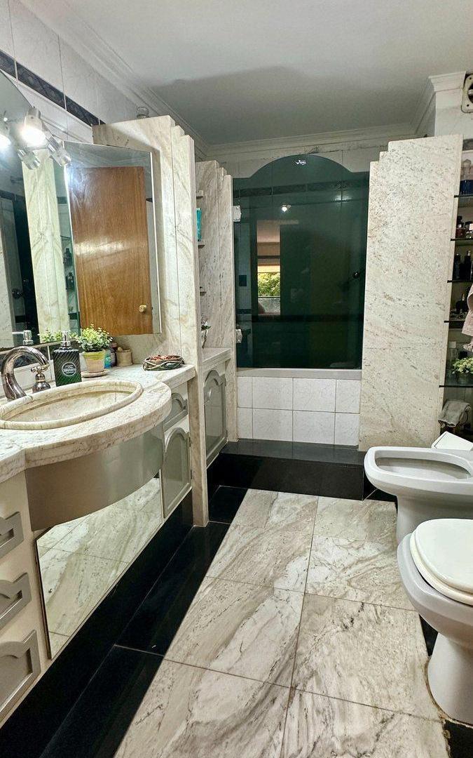 Foto de Venta Apto 4 Dormitorios Frente al Golf 2 Cocheras, imagen 5
