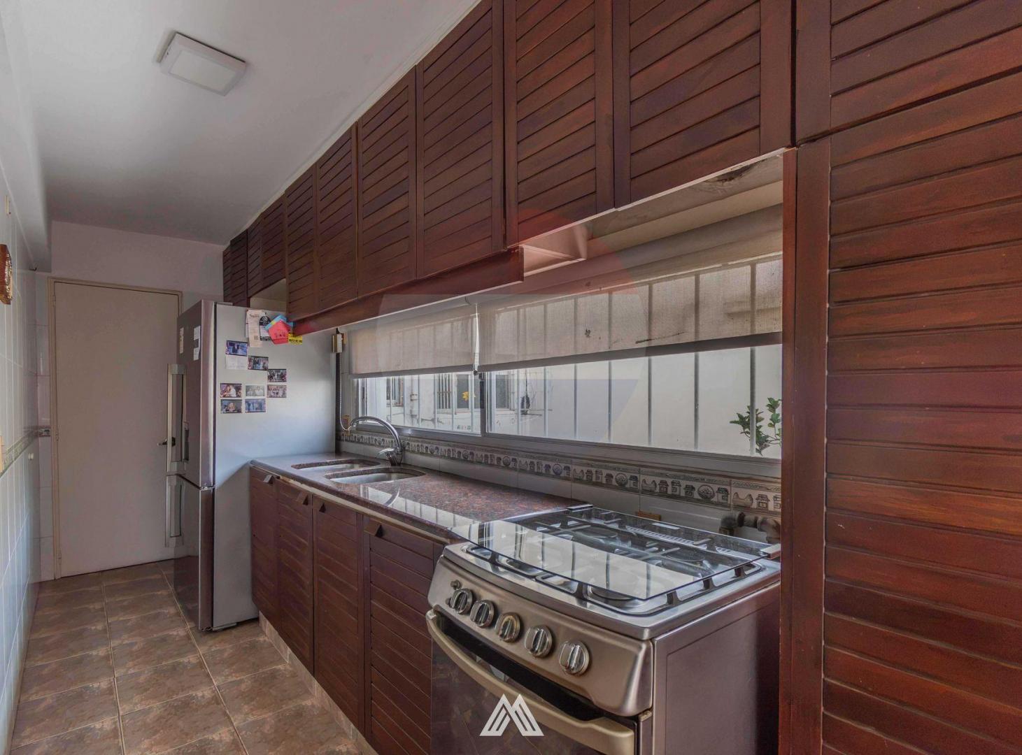 Foto de VENTA apto 3 DORM+SERVICIO y garage- Pta. Carretas, imagen 4