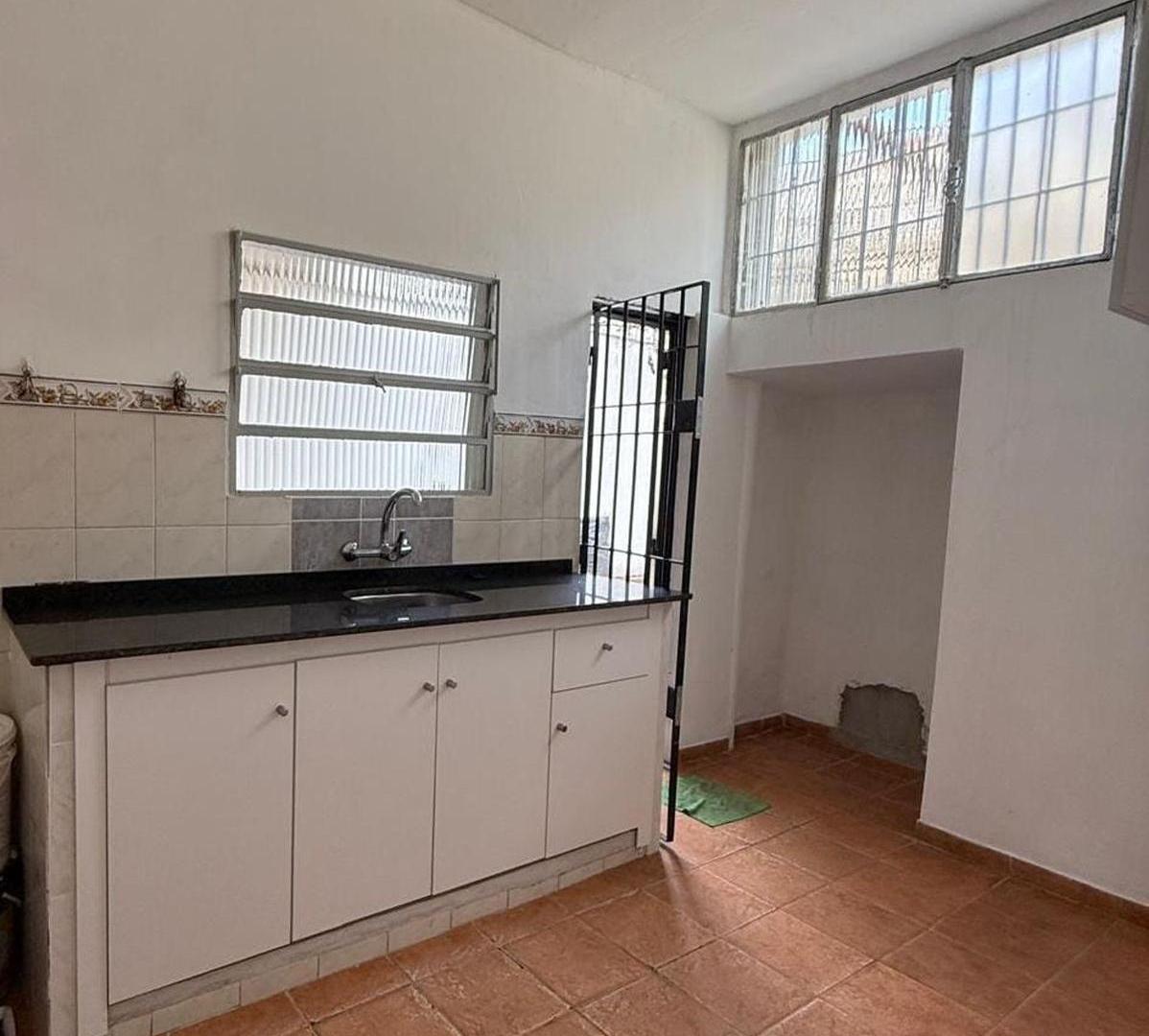 Foto de Alquiler casa 2 dormitorios y patio Villa Española, imagen 3