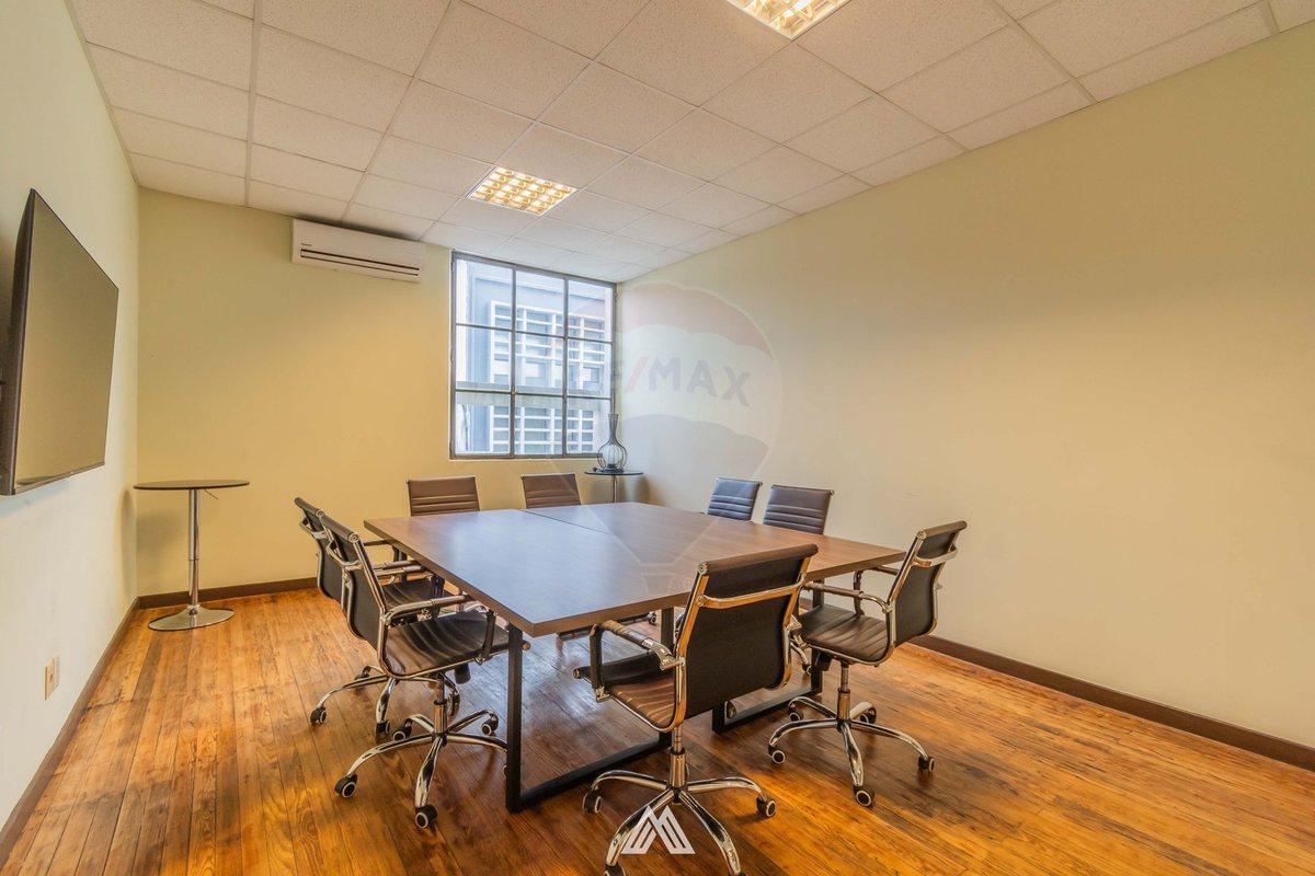 Foto de VENTA SEMIPISO DE OFICINAS EQUIPADO EN CENTRO, imagen 1