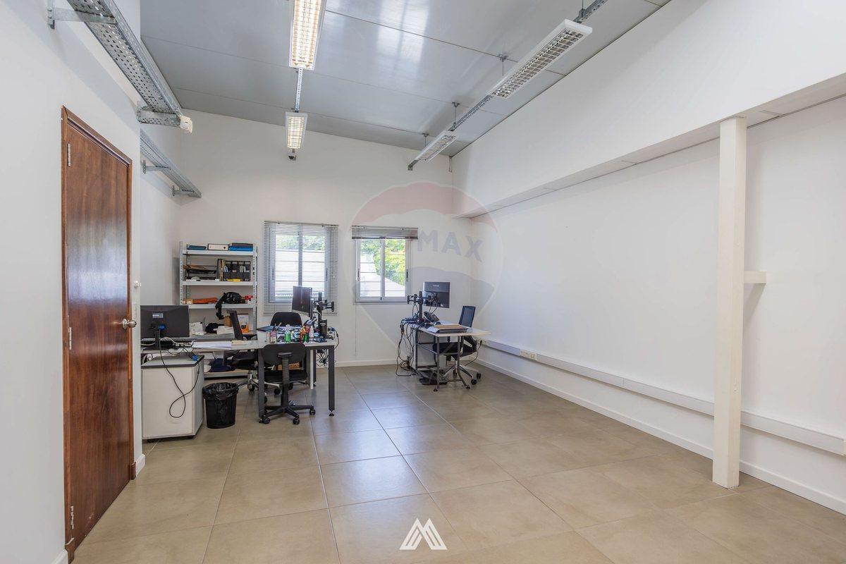 Foto de Venta depósito oficinas y local comercial Pocitos, imagen 4