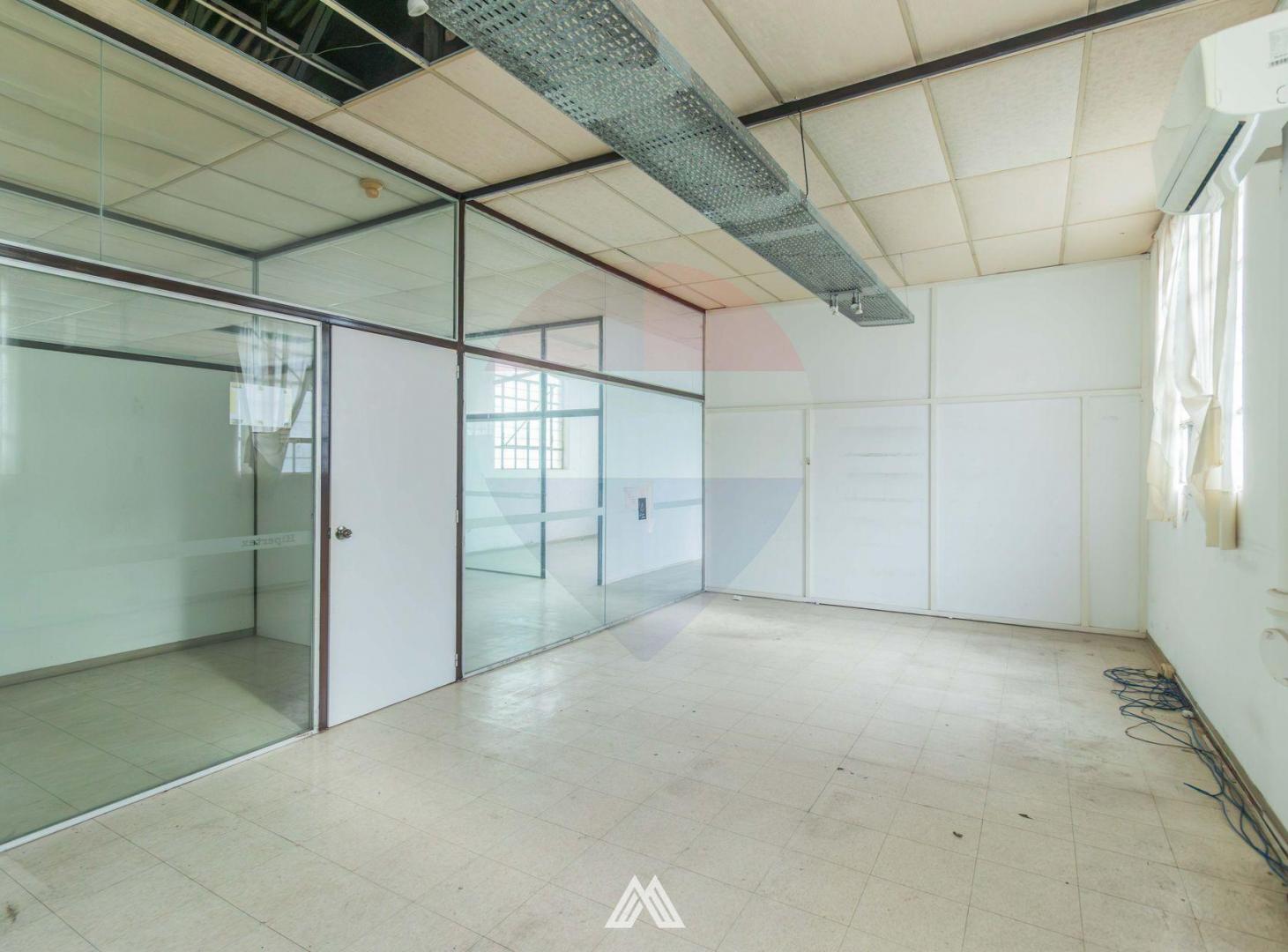 Foto de ALQUILER Gran planta de oficinas Curva de Maroñas, imagen 5