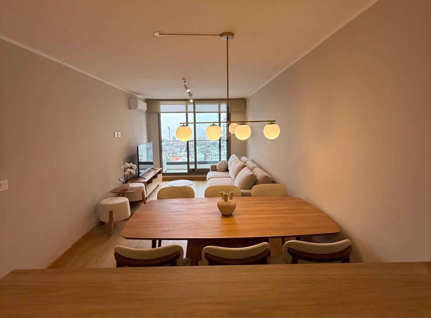 Foto de Alquila apartamento Parque Rodó amoblado 2 dorm., imagen 1